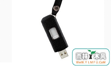 用U盘进行数据转移电脑容易重启怎么解决?